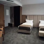 Silver Aparthotel 4*