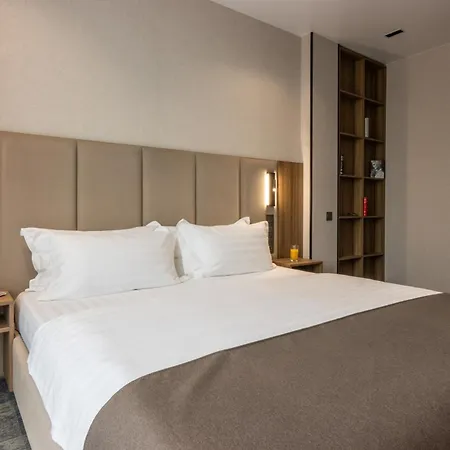 Silver Aparthotel