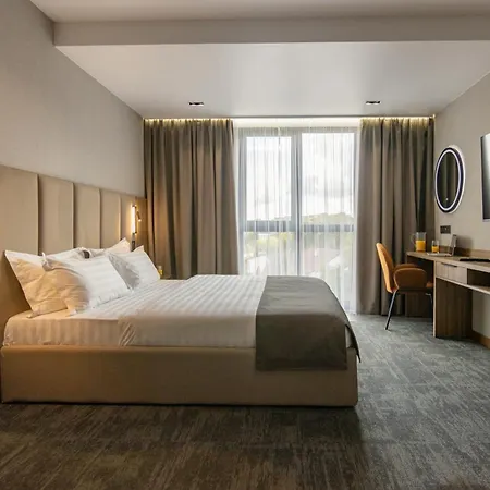 Aparthotel Silver 4*