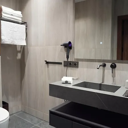 Silver Aparthotel Truskavets