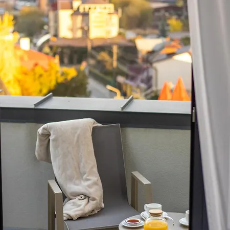 Silver Aparthotel 3*