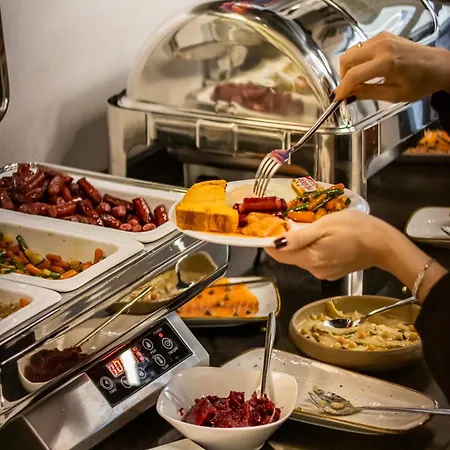 Silver Aparthotel Truskavets