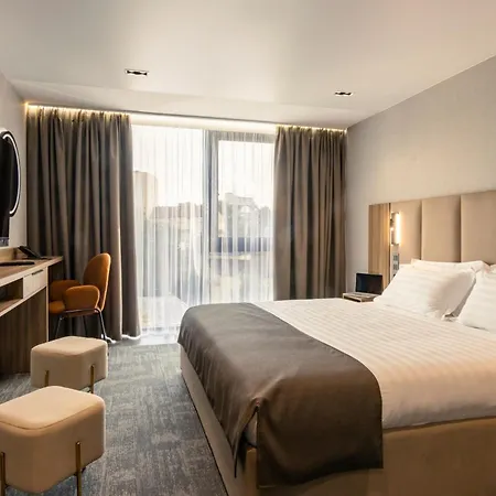 Aparthotel Silver 4*