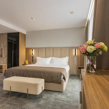 Silver Aparthotel Truskavec